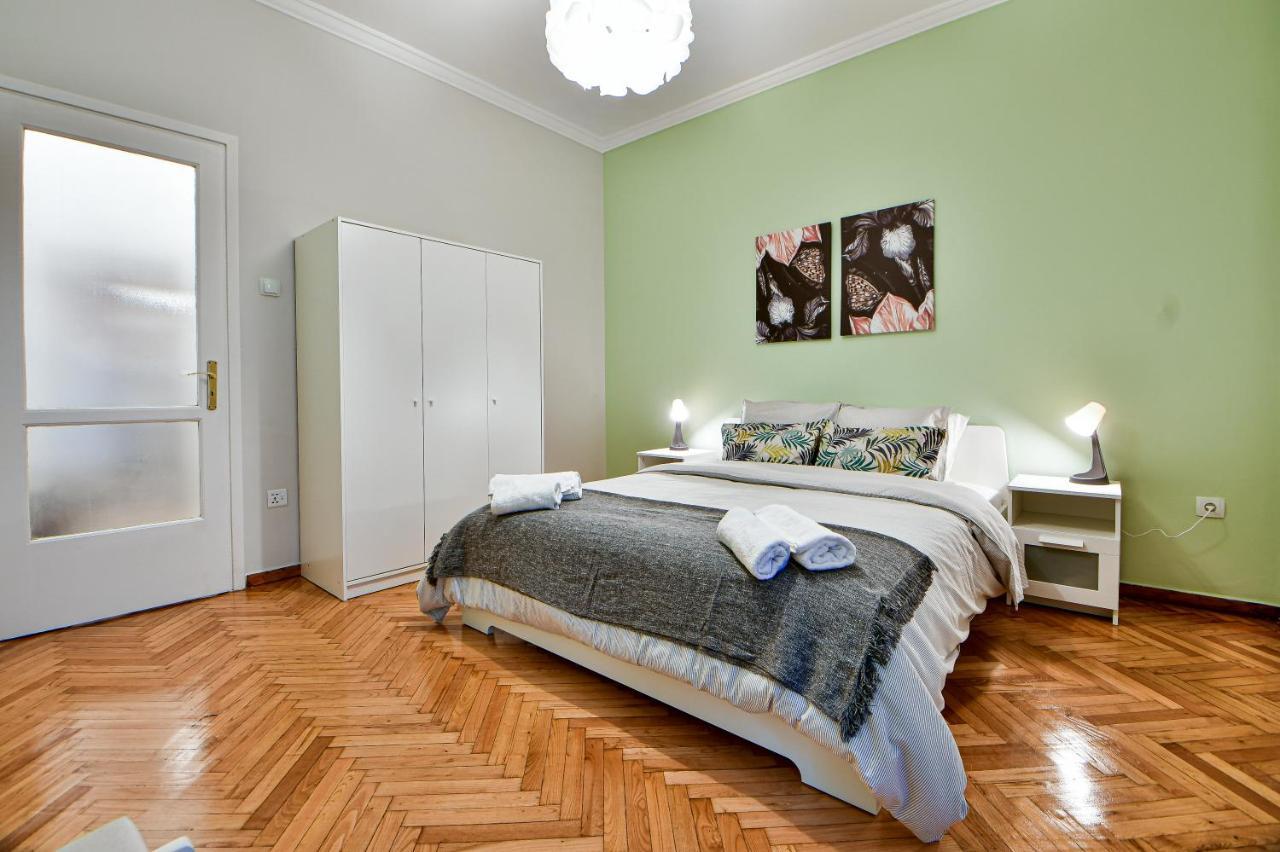 Thiras Lovely Apartment By Zain Афины Экстерьер фото