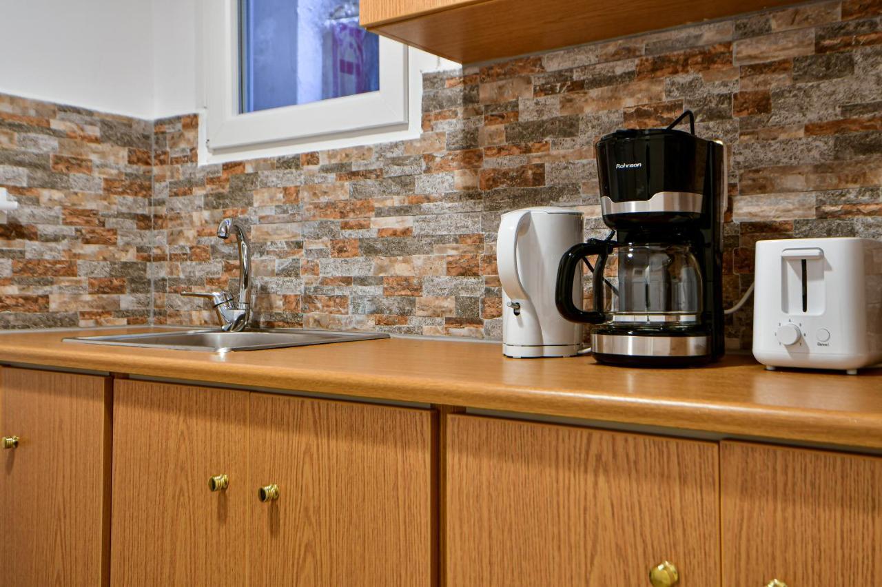 Thiras Lovely Apartment By Zain Афины Экстерьер фото