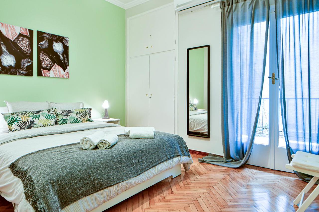 Thiras Lovely Apartment By Zain Афины Экстерьер фото